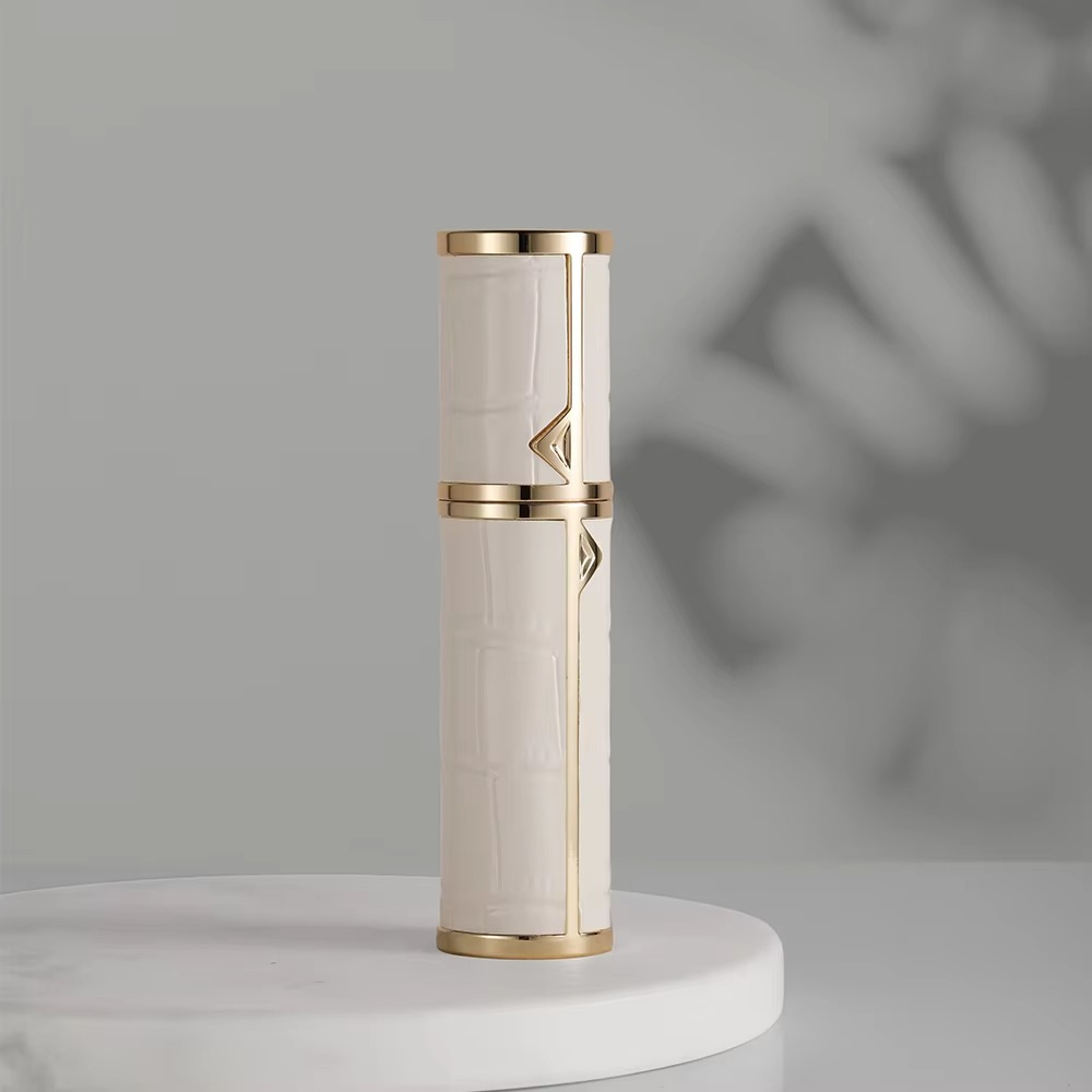 Louischanzl Perfume Atomizer Portable Liquid Cosmetics Containers Traveling 5ml Alcochol Perfume Refillable Bottles Empty Spray